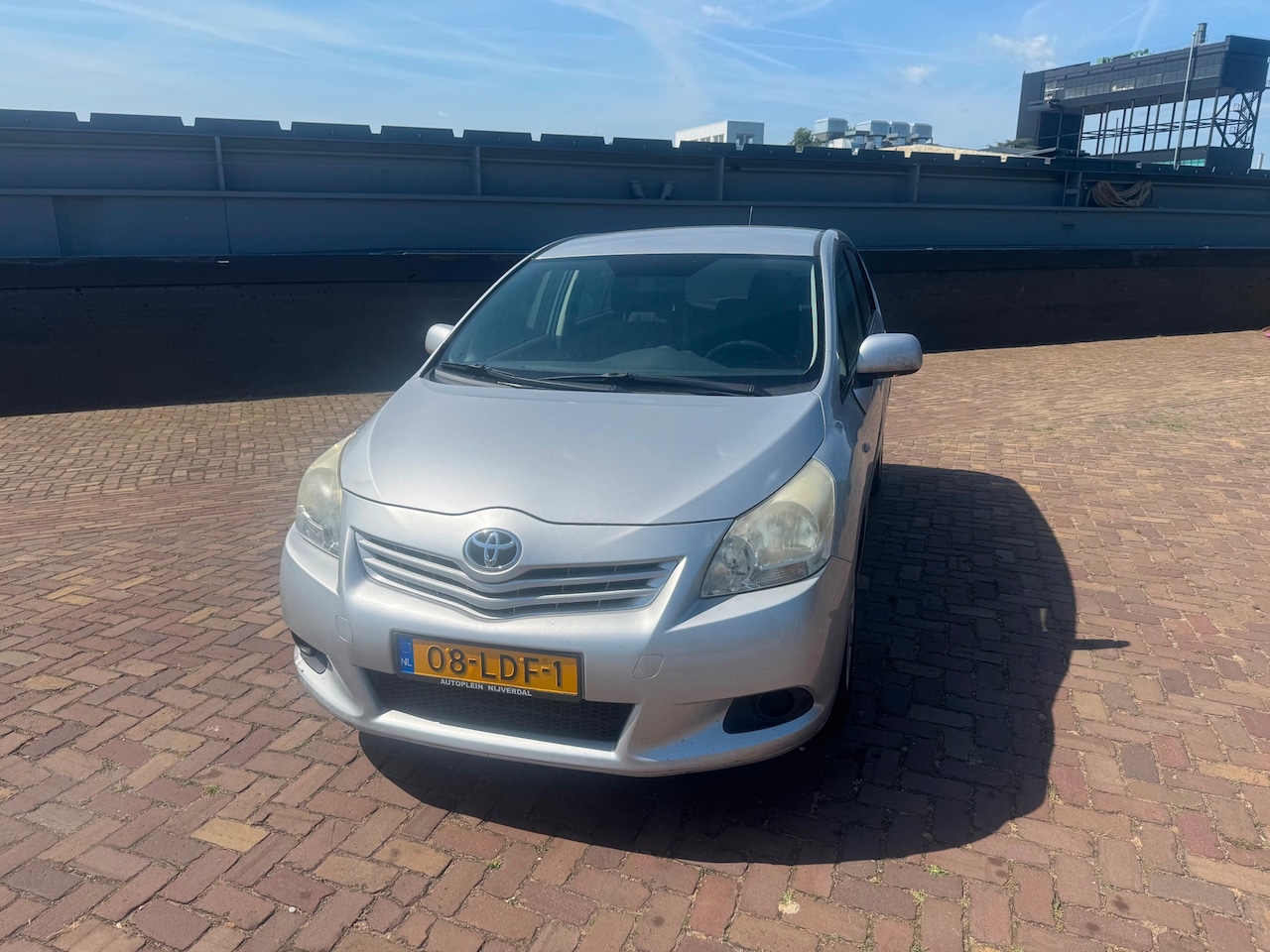 Toyota Verso - 1.6 VVT-i Comfort 1.6 VVT-i Comfort - AutoWereld.nl