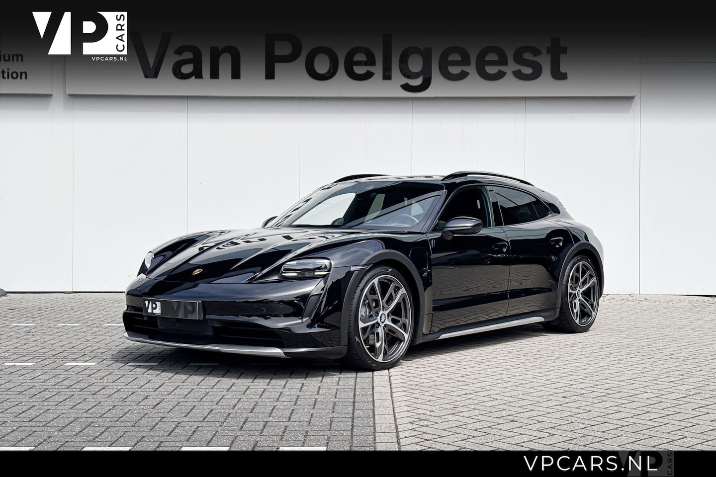 Porsche Taycan Cross Turismo - 4 93 kWh Panoramadak | Comfortstoelen | Bose soundsystem | Sport Chrono - AutoWereld.nl