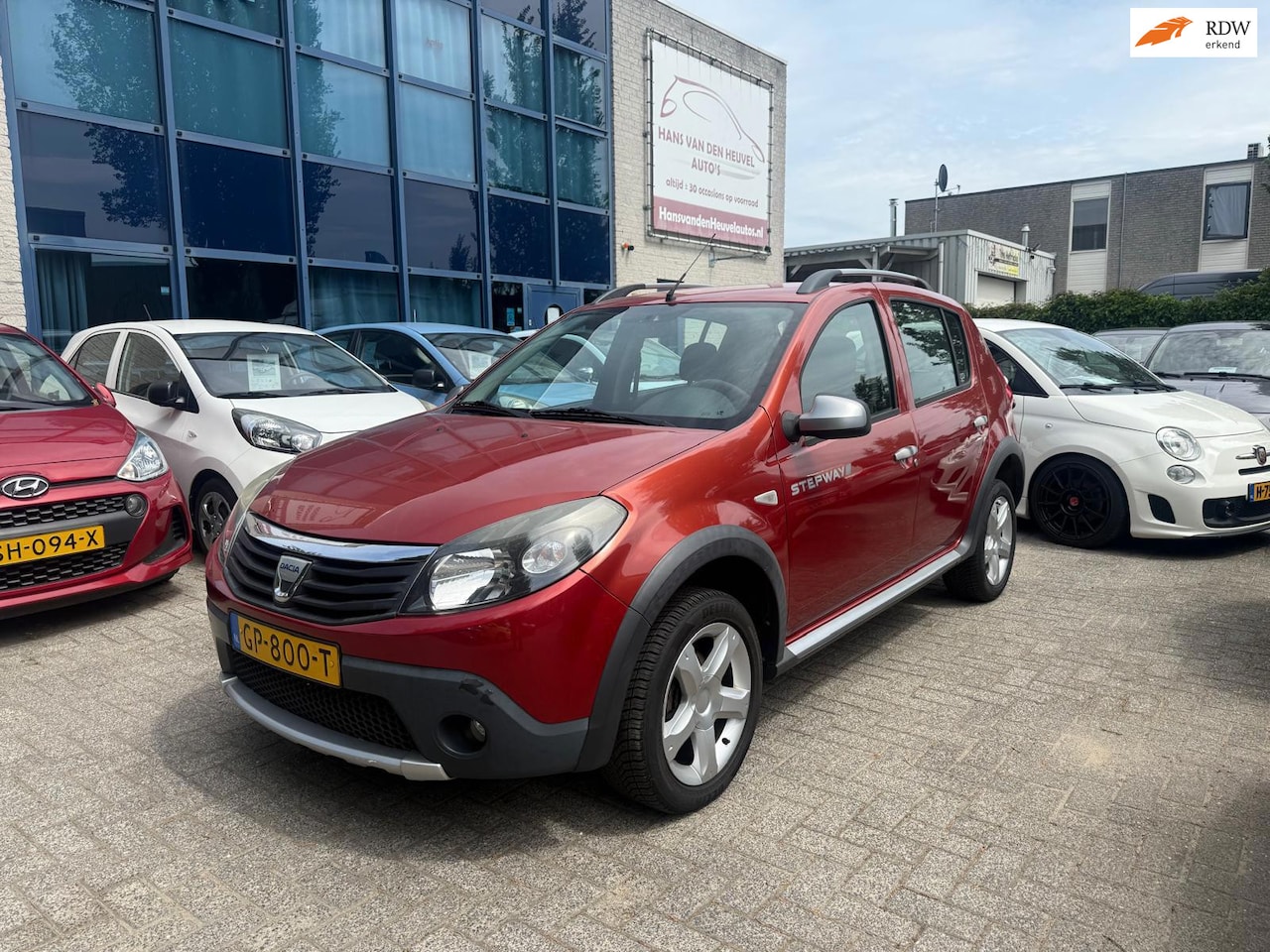 Dacia Sandero Stepway - 1.6 Lauréate Airco, APK 07/27 - AutoWereld.nl