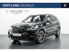 BMW X1 - sDrive20i High Executive M Sport Automaat / Panoramadak / Sportstoelen / Keyless Entry / A
