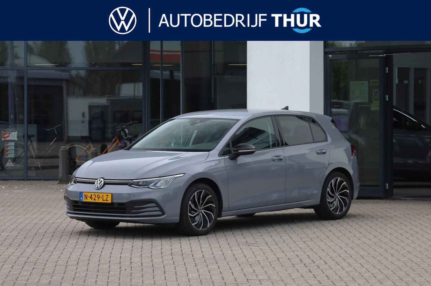 Volkswagen Golf - 1.0 eTSI Life 110PK / 81kW DSG, NL auto, 1e eigenaar, door ons nieuw geleverd en onderhoud - AutoWereld.nl