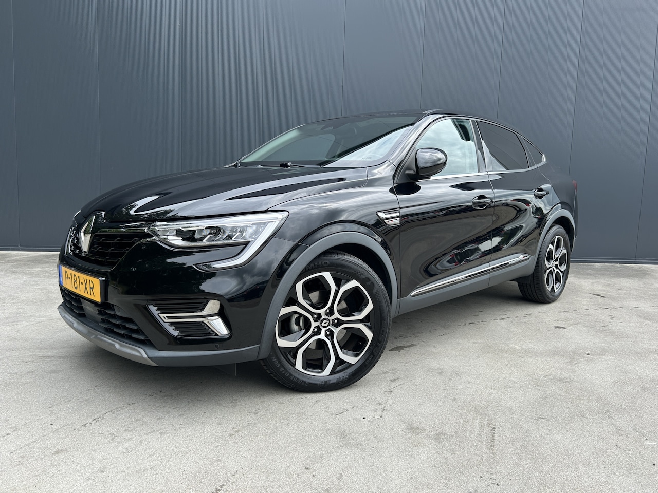 Renault Arkana - 1.6 E-Tech Hybrid 145 Intens 1e EIGENAAR CAMERA ADAPT CRUISE NAVI ECC LMV - AutoWereld.nl