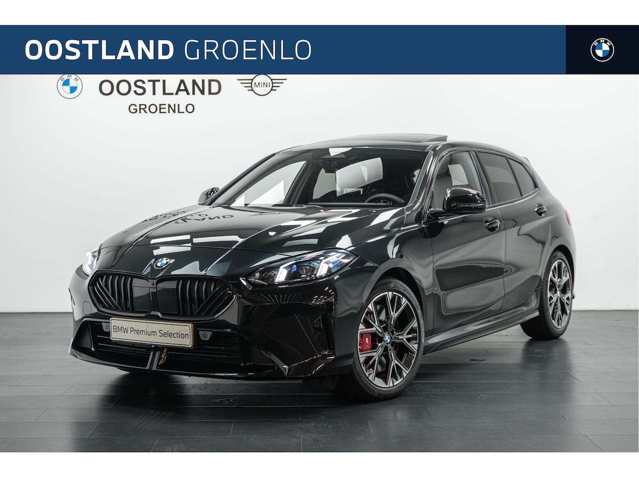 BMW 1-serie - 120 M Sport Automaat / Panoramadak / Sportstoelen / Keyless Entry / Achteruitrijcamera / A - AutoWereld.nl