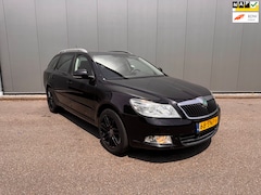Skoda Octavia Combi - 1.2 TSI Elegance navi clima xenon open dak