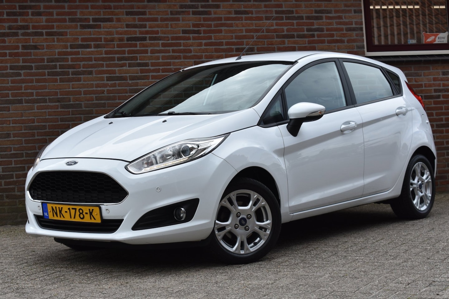 Ford Fiesta - 1.0 Style Ultimate '17 Airco Inruil mogelijk - AutoWereld.nl