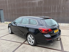 Opel Astra Sports Tourer - 1.4 Turbo Cosmo
