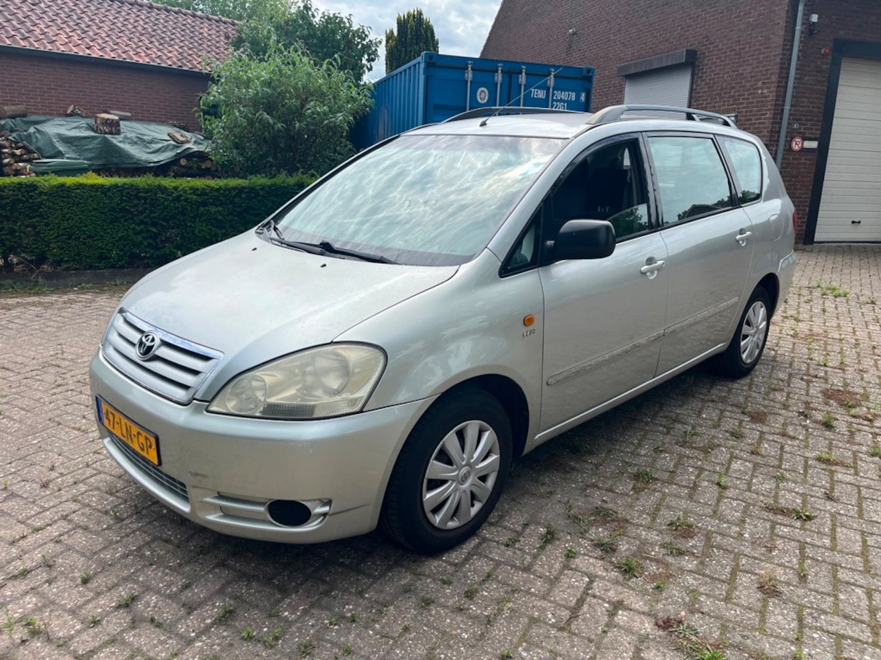 Toyota Avensis Verso - 2.0i Linea Luna AIRCO - AutoWereld.nl