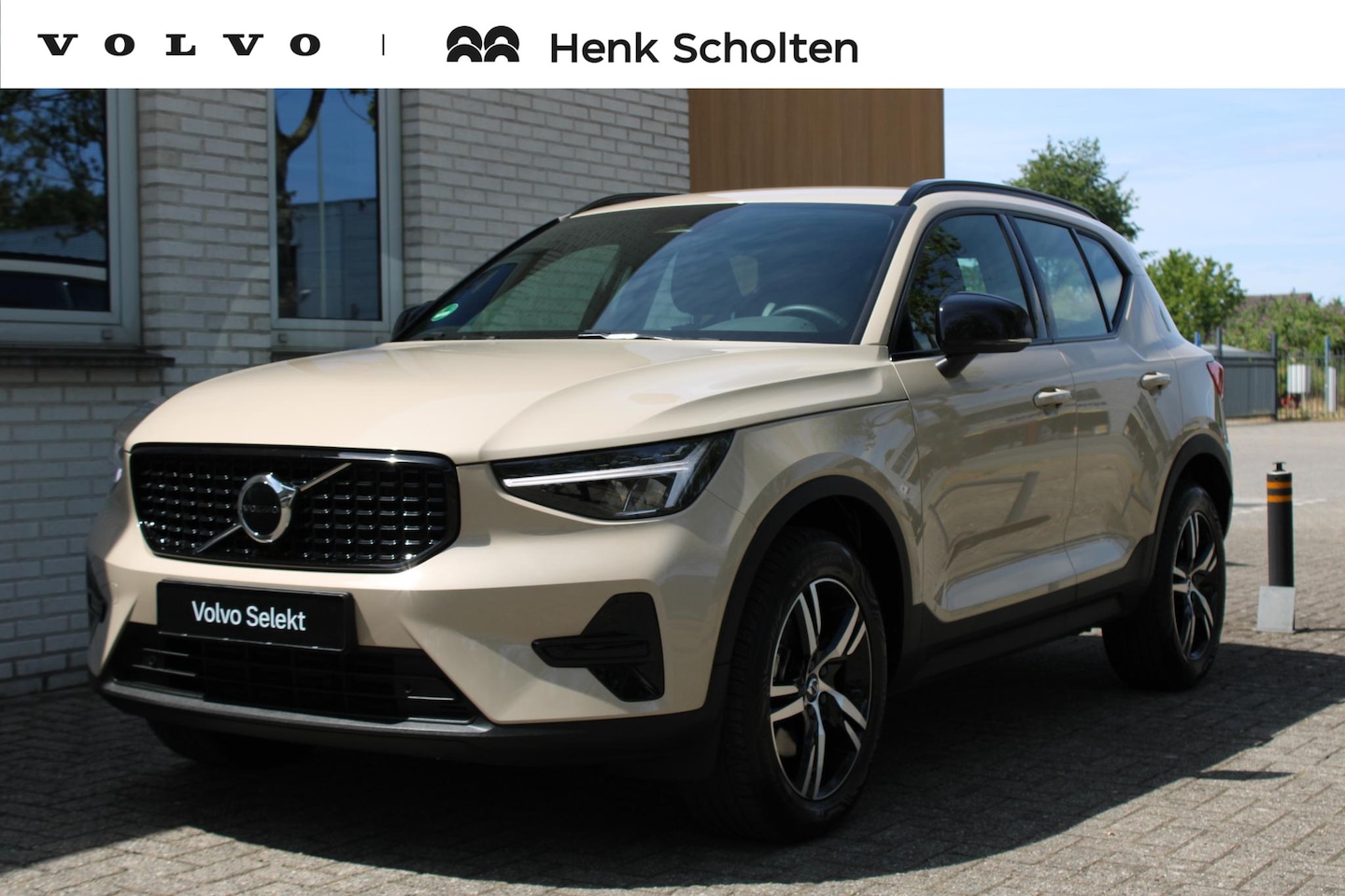 Volvo XC40 - 2.0 B4 Plus Dark 2.0 B4 Plus Dark - AutoWereld.nl