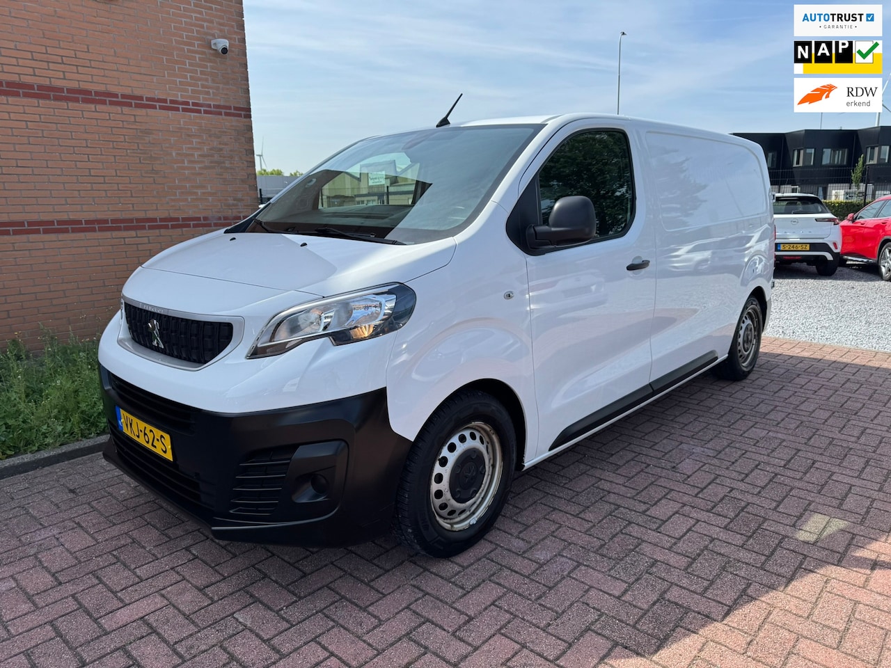 Peugeot Expert - 1.5 BlueHDI 100 Premium, L2H1, EURO 6, INBOUW, PDC, NAVI, APPLE CARPLAY - AutoWereld.nl
