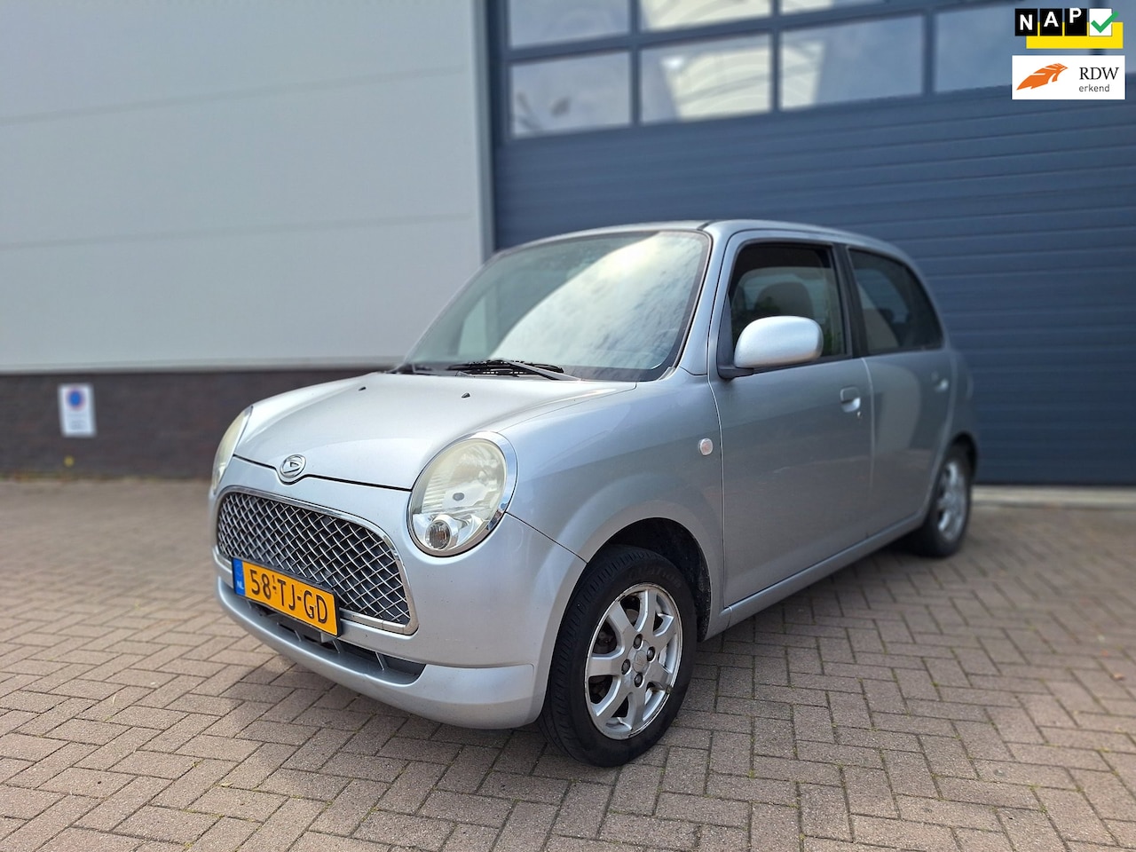 Daihatsu Trevis - | 1.0 | Airco | Bluetooth | - AutoWereld.nl