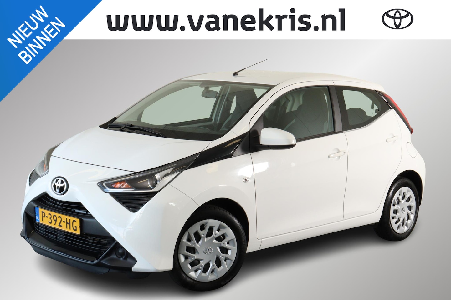 Toyota Aygo - 1.0 VVT-i x-play 1.0 VVT-i x-play, Camera, Android Auto - AutoWereld.nl