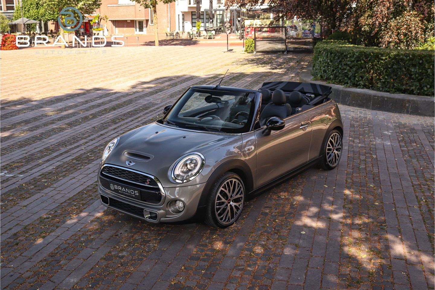 MINI Cabrio - 2.0 Cooper S Chili AUT Navi Climate Camera Garantie - AutoWereld.nl