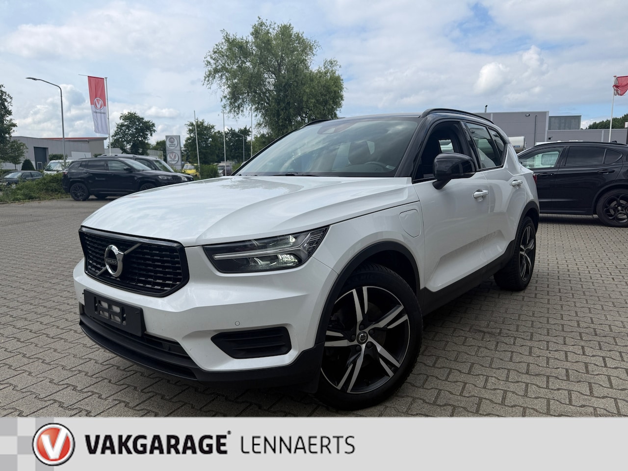Volvo XC40 - 1.5 T5 Twin Engine R-Design Plug In Hybrid (PHEV) - AutoWereld.nl
