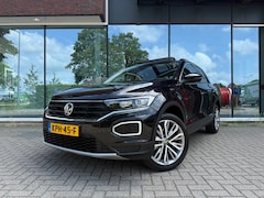 Volkswagen T-Roc - 1.5 TSI Style Business - Automaat - Pano/Schuifdak - Navi - Parkeerhulp