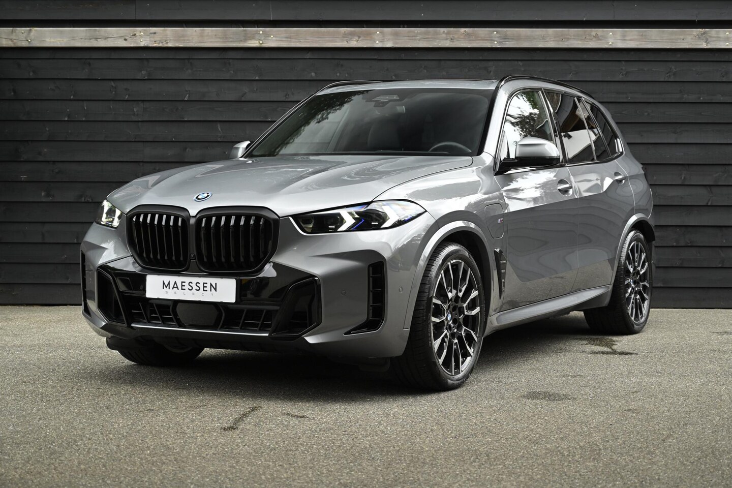BMW X5 - xDrive50e | M-Sport Pro | Innovation Pack | Pano | Trekhaak | Comfort Plus - AutoWereld.nl