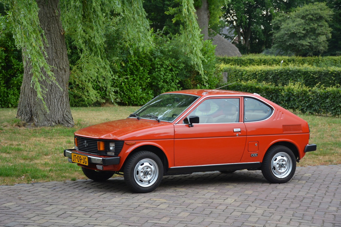 Suzuki SC - 1.0 GX SC 100 Coupe (volledig gerestaureerd) - AutoWereld.nl