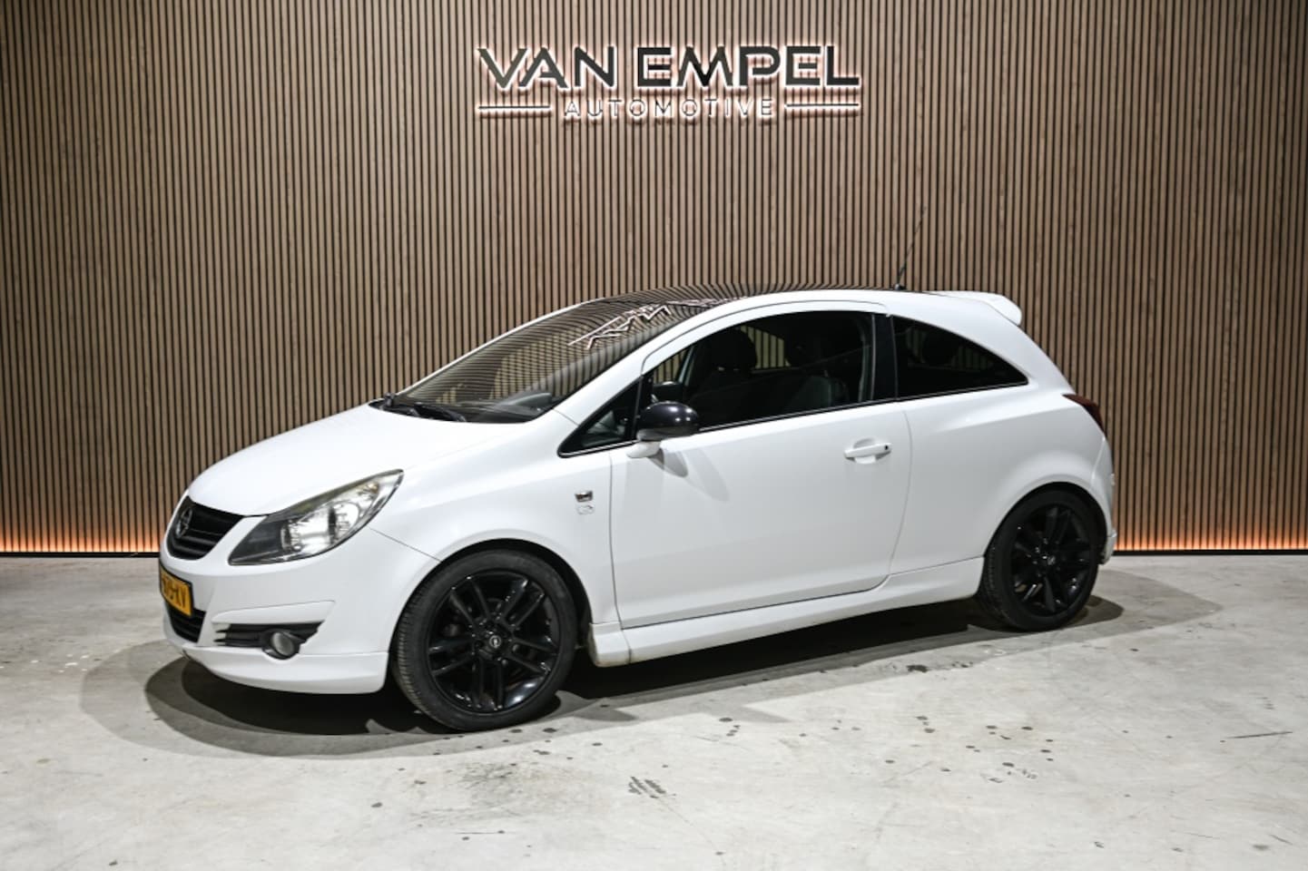 Opel Corsa - 1.2-16V Sport 1.2-16V Sport - AutoWereld.nl