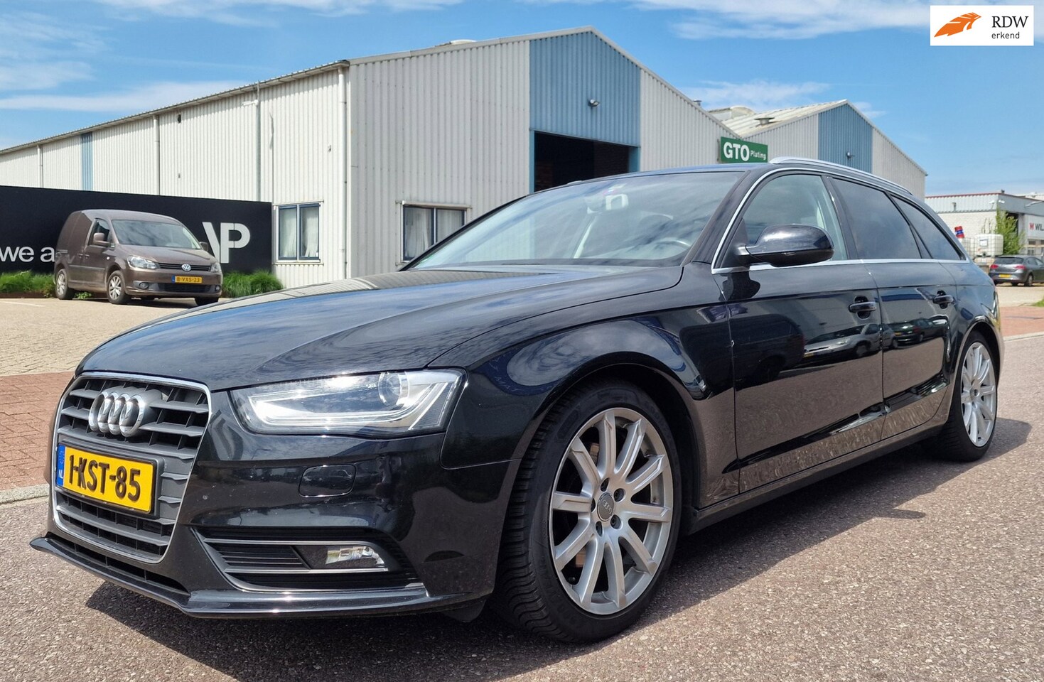 Audi A4 Avant - 1.8 TFSI Business NAVI PSENSOR CRUISE 2 X SLEUTELS - AutoWereld.nl
