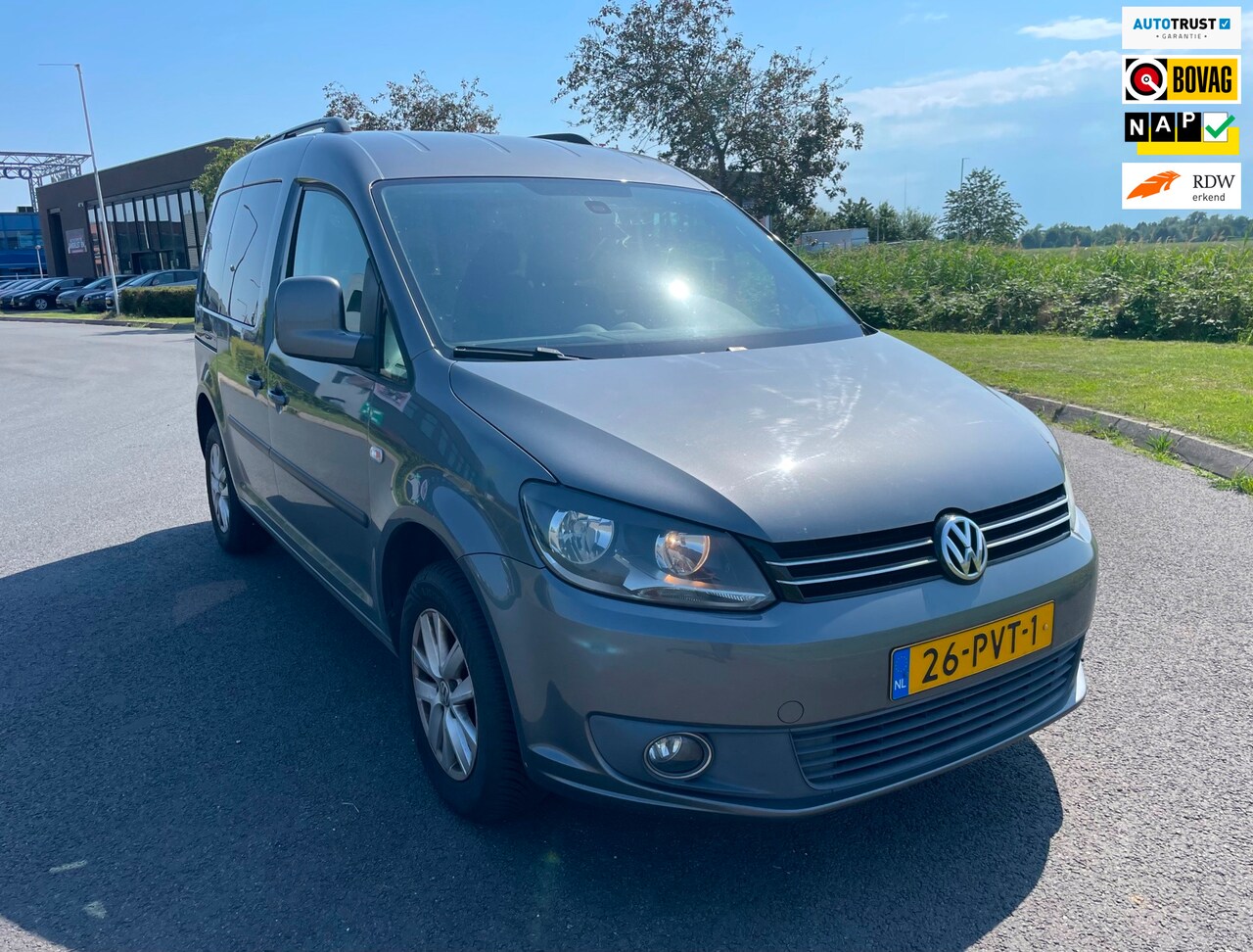 Volkswagen Caddy - 1.2 TSI Comfortline 1.2 TSI Comfortline, 5pers, Trekhaak, Cruise/Climate control, Radio CD speler, Elektr rame - AutoWereld.nl