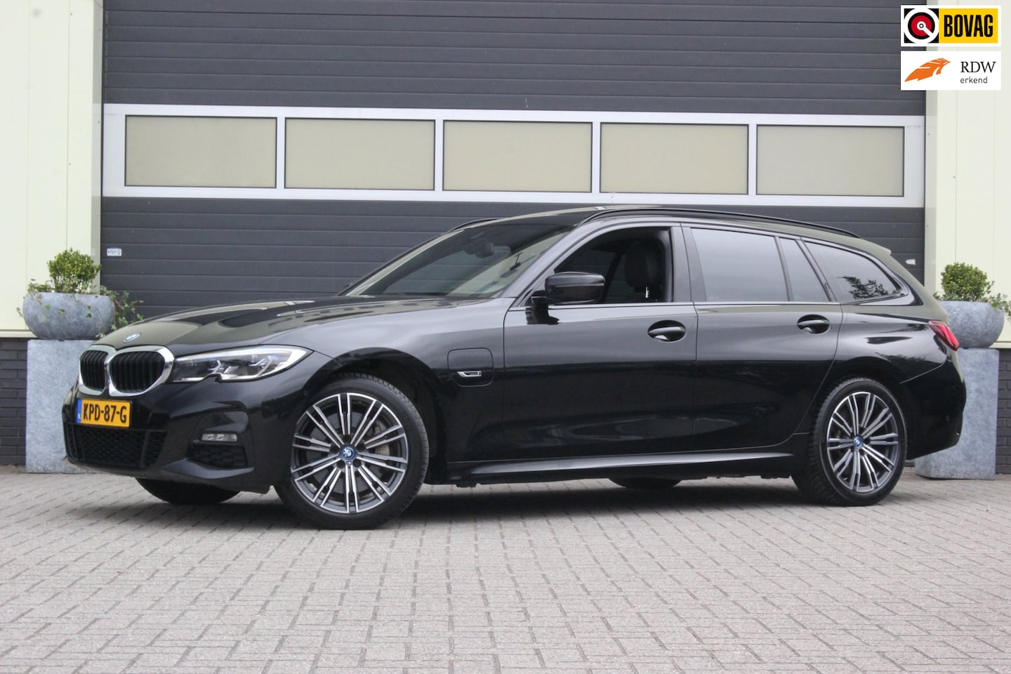 BMW 3-serie Touring - 330e eDrive Edition M Sport | Panoramadak | - AutoWereld.nl