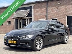 BMW 3-serie - 320i High Executive / Leder / Navi Prof / Xenon / Sport