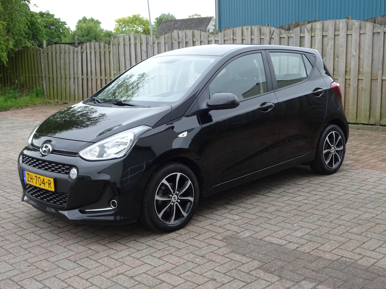 Hyundai i10 - 1.0i Comfort Airco, navigatie, cruise controle, licht metalen velgen, parkeersensoren, enz - AutoWereld.nl