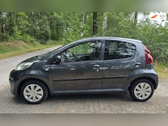 Peugeot 107 - 1.0 Active