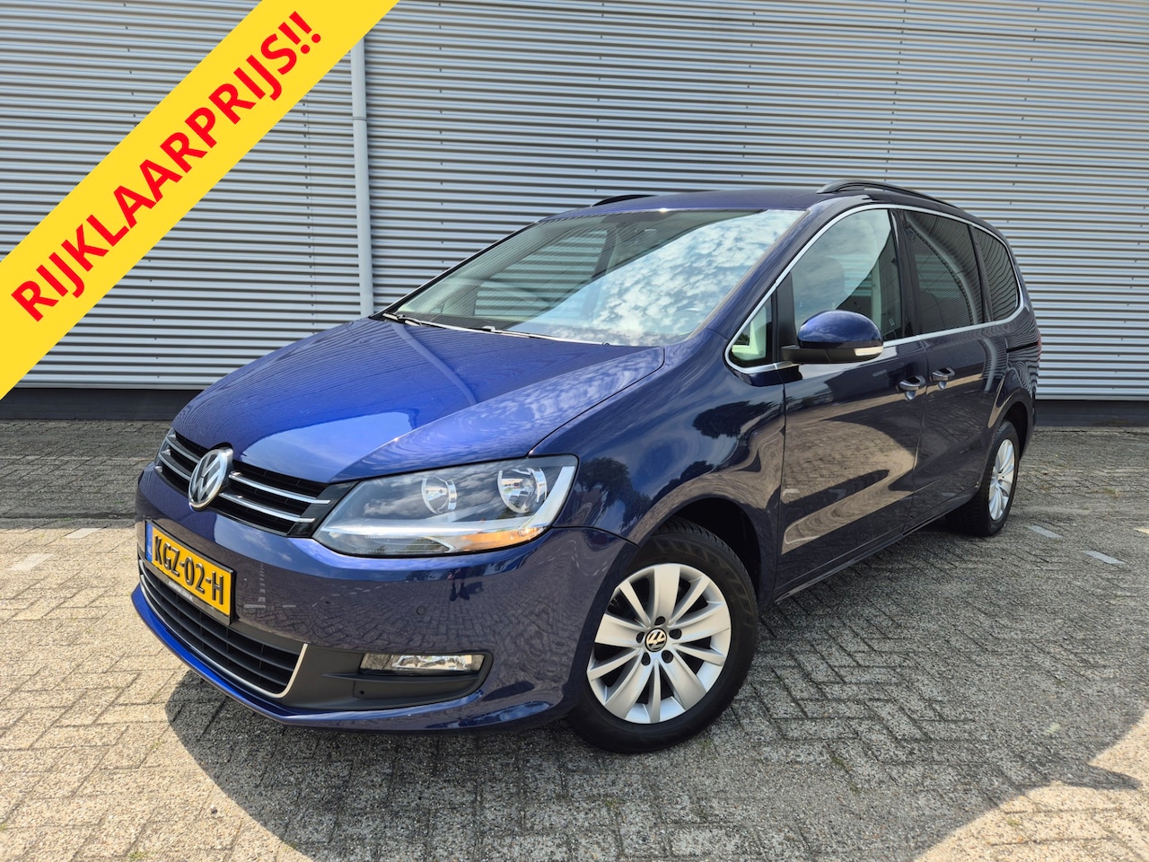 Volkswagen Sharan - 1.4 TSI Comfortline 7persoons, Carplay/Andriod/Camera,LM velgen,stoelverwarming,Parkeerrse - AutoWereld.nl