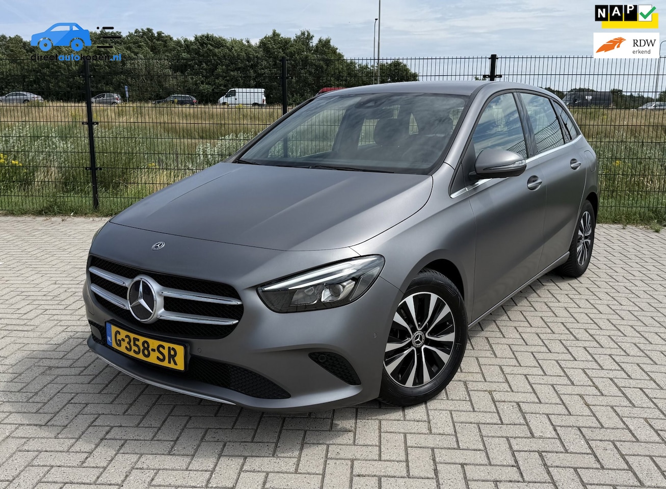 Mercedes-Benz B-klasse - 180 Business Solution Plus CarPlay | Camera | groot NAVI - AutoWereld.nl