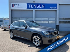 BMW X1 - XDrive20i Business | M-Sport Pakket | Afneembare Trekhaak | Parkeersensoren |