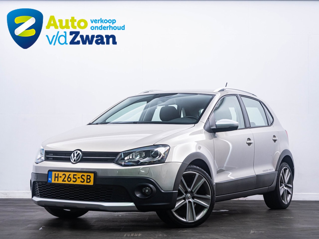 Volkswagen Polo - 1.2 TSI Cross Trekhaak|PDC|Clima|Bi-xenon! - AutoWereld.nl