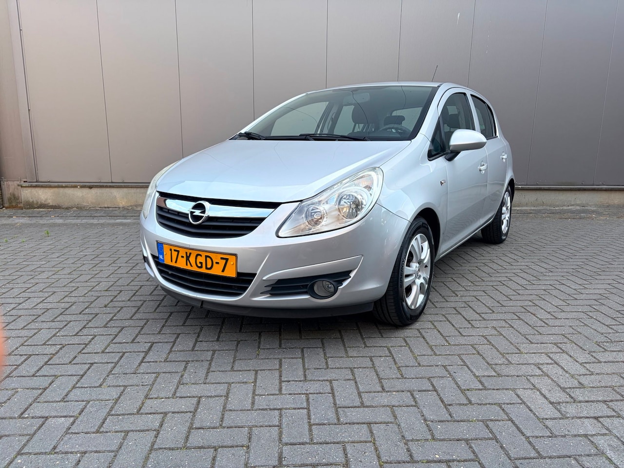 Opel Corsa - 1.4-16V Enjoy 1.4-16V Enjoy - AutoWereld.nl