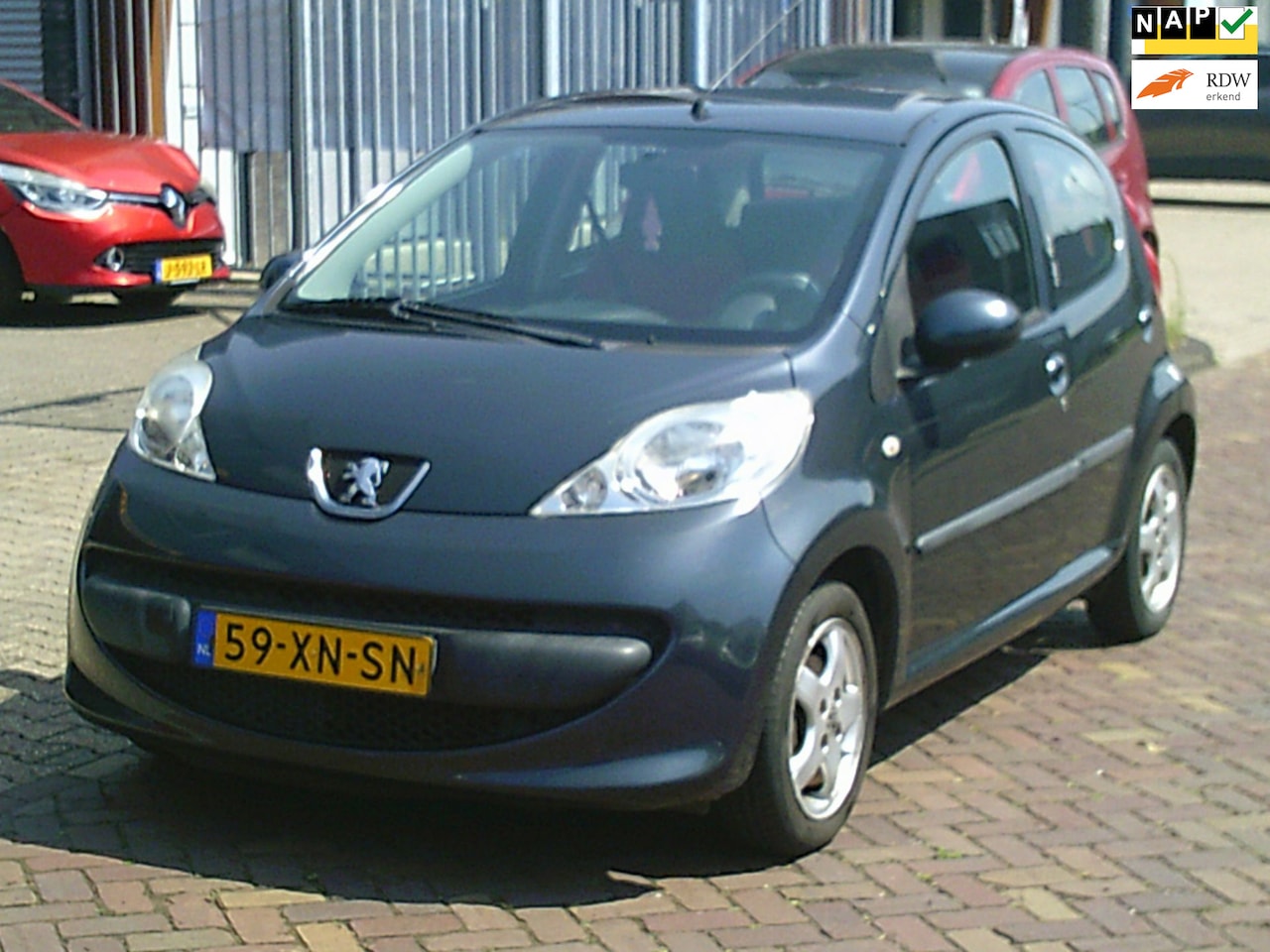 Peugeot 107 - 1.0-12V XS Urban Move Stuurbekr Elektr Ramen LM-V 5-Drs - AutoWereld.nl