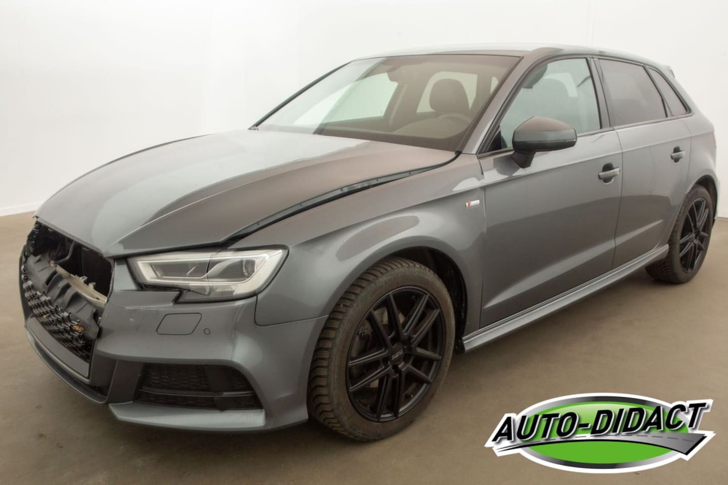 Audi A3 - 1.0 TFSI Automaat 82.189 km Clima Navi Leder - AutoWereld.nl