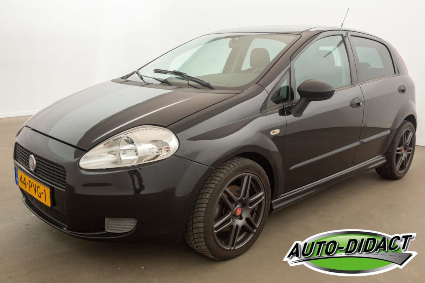 Fiat Grande Punto - 1.3 M-Jet Actual 110.372 km NAP Airco - AutoWereld.nl