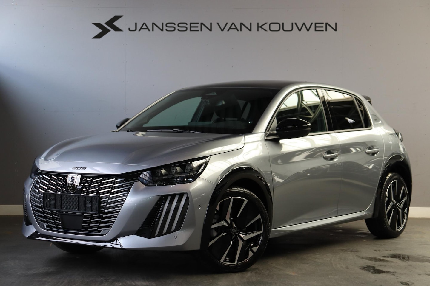 Peugeot 208 - 1.2 Hybrid 100 e-DCS6 GT Panoramadak / 2+6 Jaar garantie - AutoWereld.nl