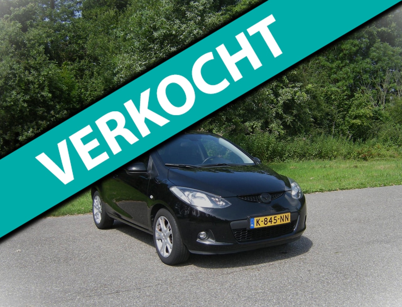 Mazda 2 - 1.3hp S-VT Touring . 3 Drs . Airco . Navigatie . Achteruirij camera . LMV . enz - AutoWereld.nl