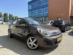 Kia Rio - 1.4 CVVT Super Pack Bomvol Pano Automaat Leer stuur