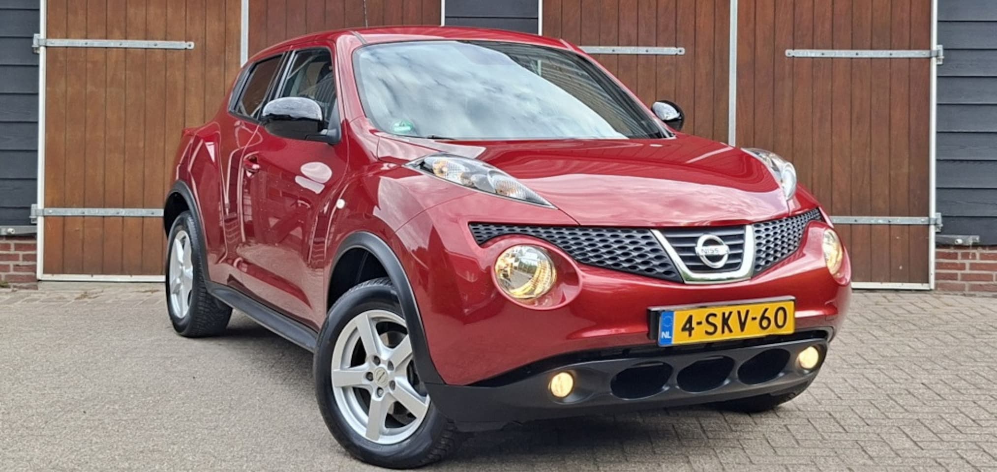 Nissan Juke - 1.6 Connect Ed. | Bluetooth | Climate control | All seasonbanden - AutoWereld.nl