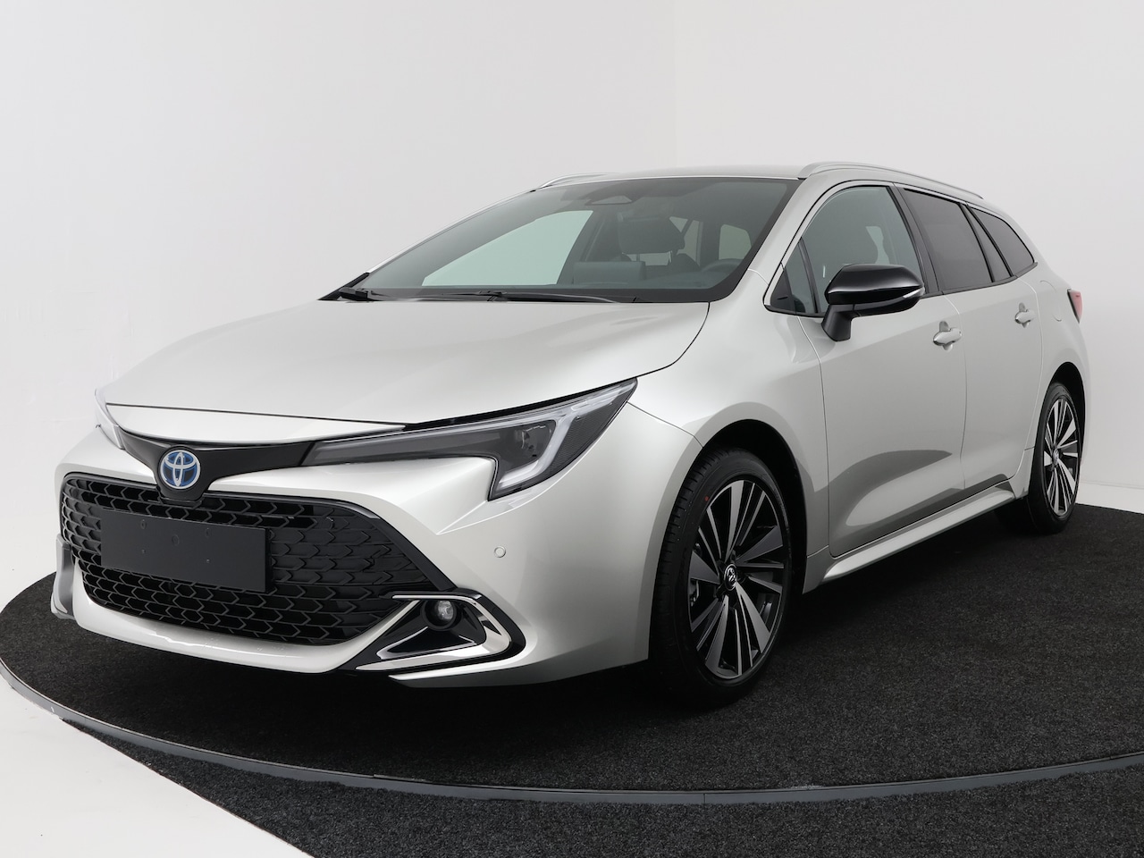 Toyota Corolla Touring Sports - Hybrid 140 Dynamic | Navigatie | PDC | - AutoWereld.nl