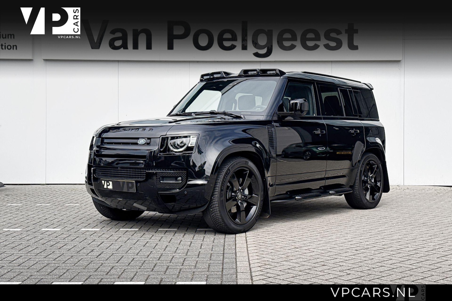 Land Rover Defender 110 - 2.0 P300e 110 X-Dynamic HSE 2.0 P300e 110 X-Dynamic HSE - AutoWereld.nl