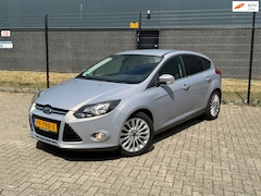 Ford Focus - 1.6 EcoBoost Titanium-CruiseControl-Parkeersensoren
