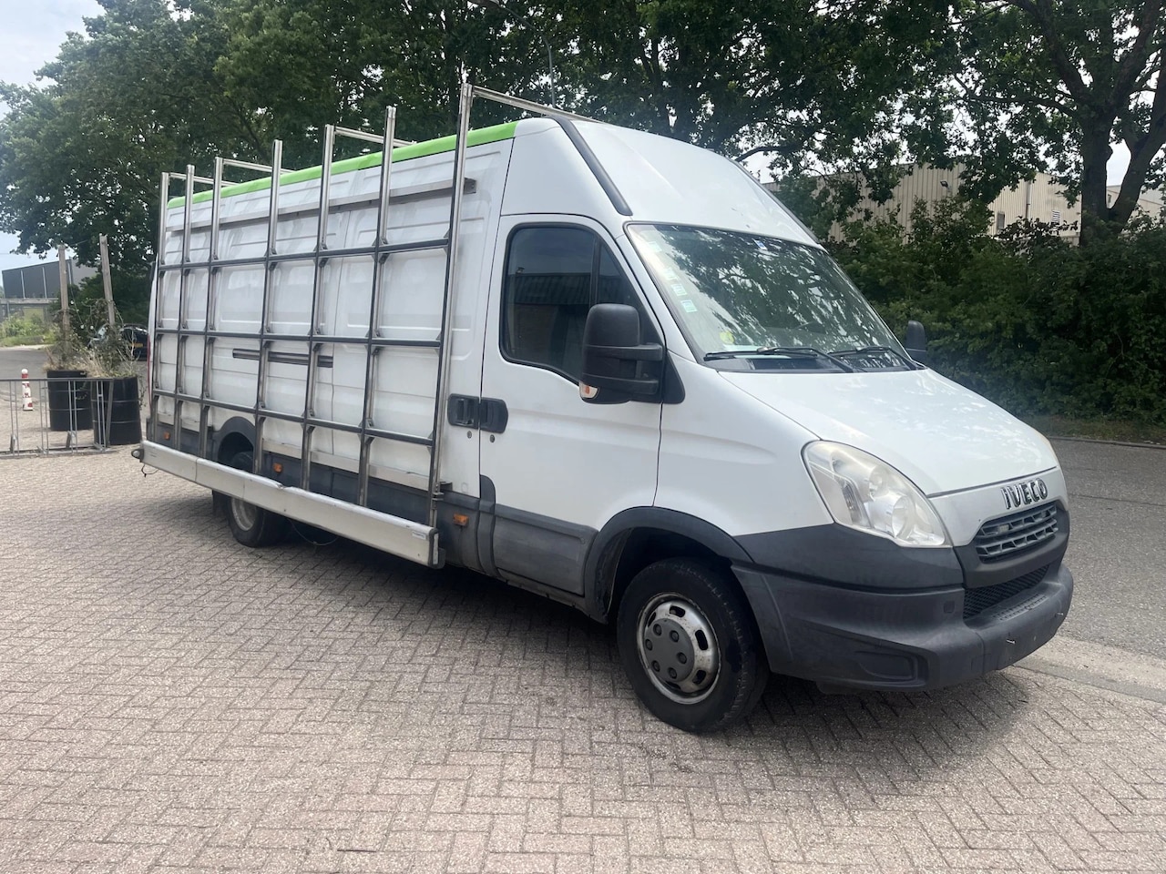 Iveco Daily - 50C17 * 6 tires * 3 L * 170hp 8 * L4H2 - AutoWereld.nl