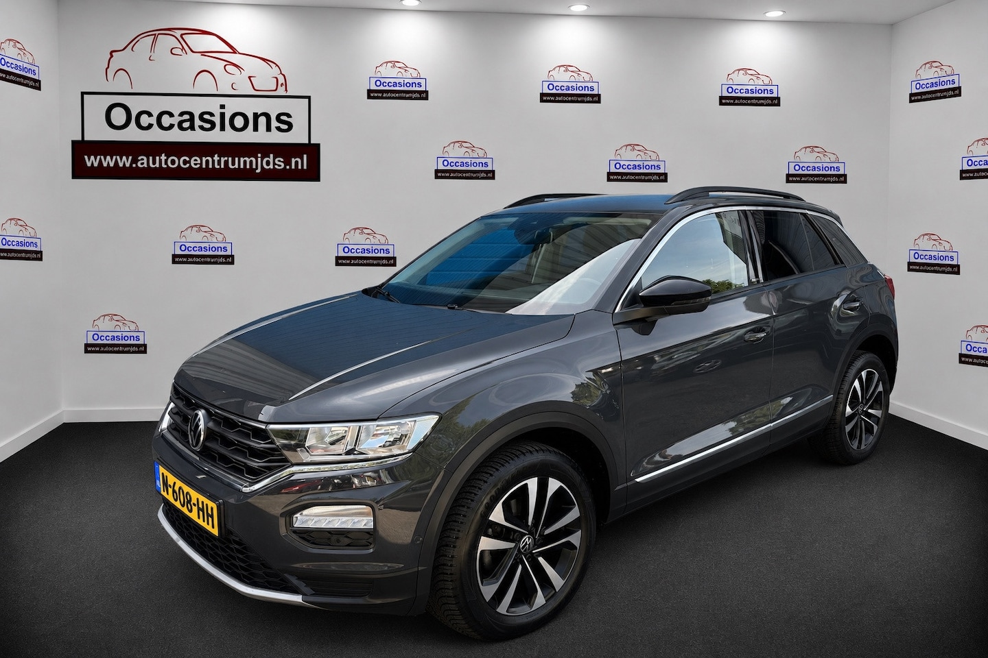 Volkswagen T-Roc - 1.0 TSI Style Business 1.0 TSI Style Business - AutoWereld.nl