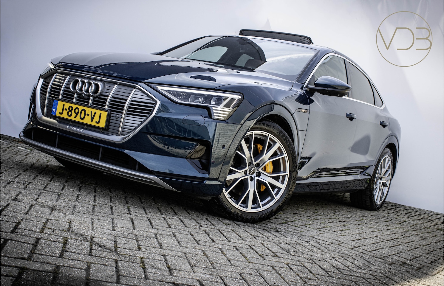 Audi e-tron Sportback - 55 SOH 94% Business edition Plus 95 kWh TREKHAAK PANO LEER 360GR - AutoWereld.nl
