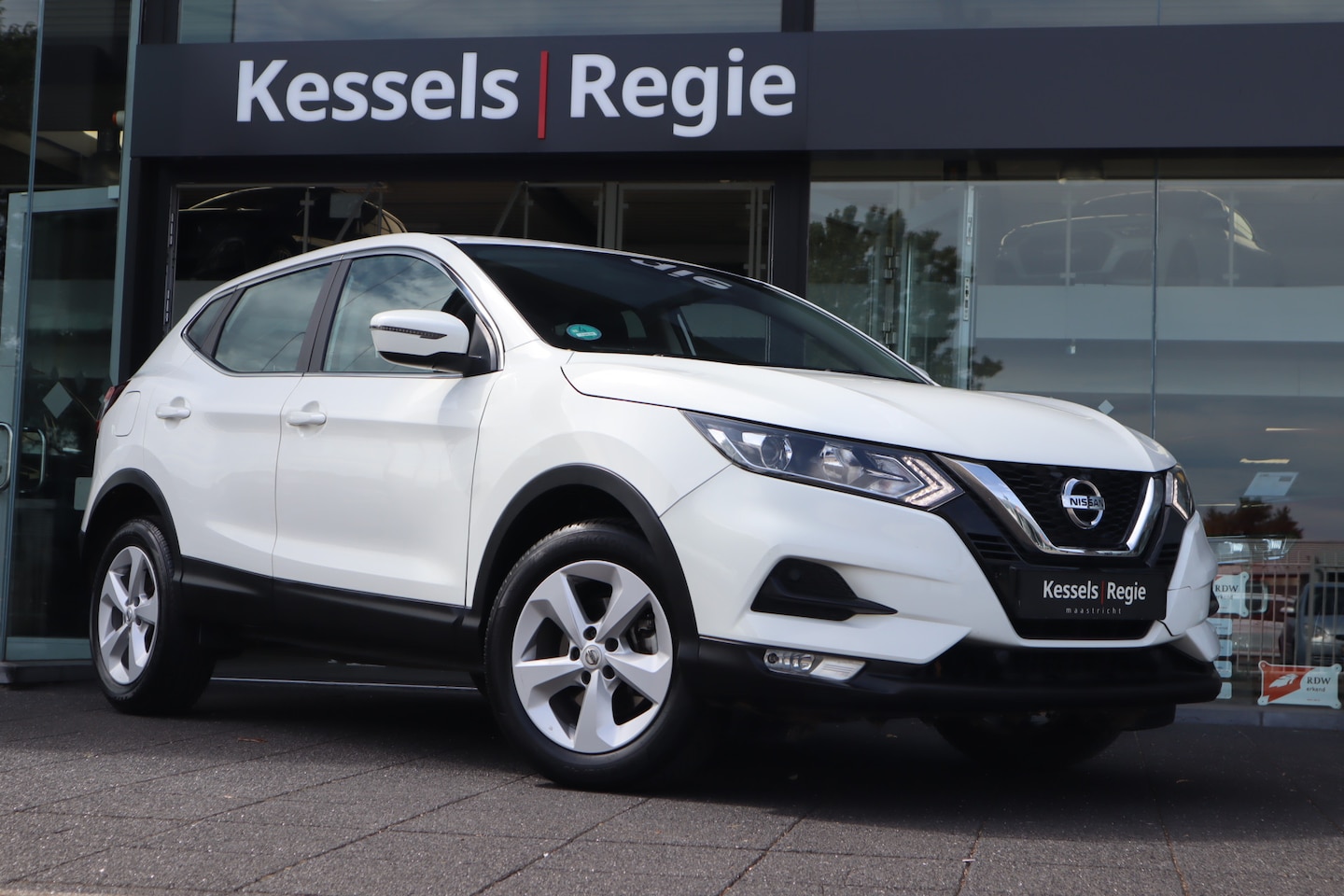 Nissan Qashqai - 1.3 DIG-T | Trekhaak | Camera | Navi - AutoWereld.nl