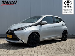 Toyota Aygo - 1.0 VVT-i x-play Dealer Onderhouden Camera