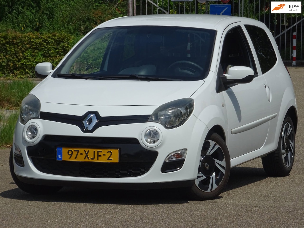 Renault Twingo - 1.2 16V Collection 60DKM NAP/AIRCO/ELEKRAM - AutoWereld.nl