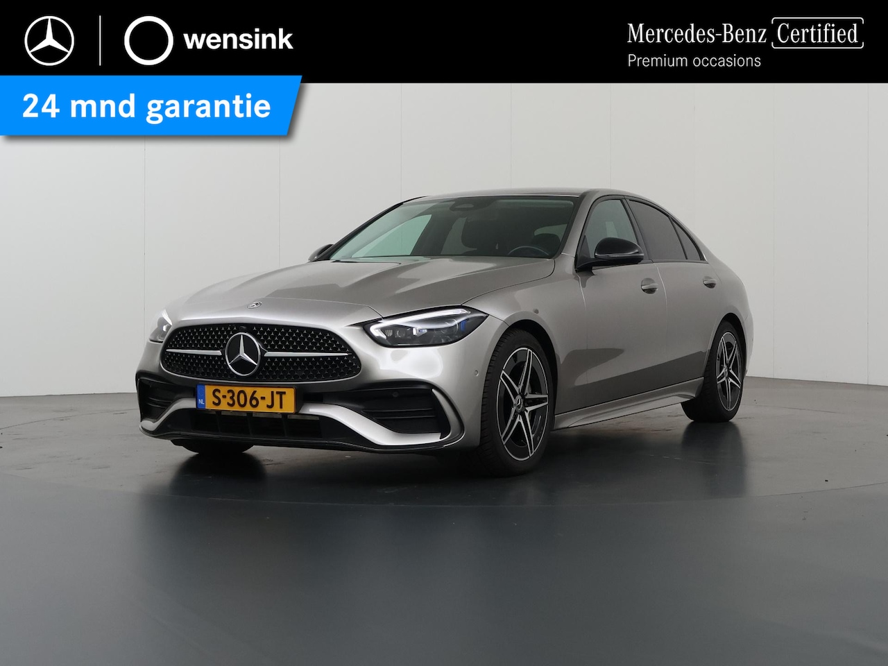 Mercedes-Benz C-klasse - 300 AMG Line | Night | Trekhaak | Stoelverwarming | Digital Light | Achteruitrijcamera | - AutoWereld.nl