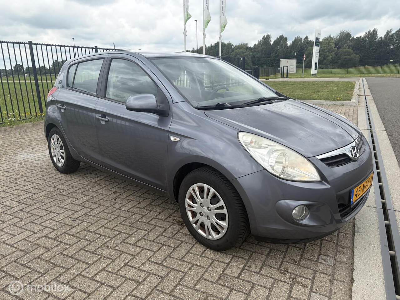 Hyundai i20 - 1.2i DynamicVersion 1.2i DynamicVersion - AutoWereld.nl